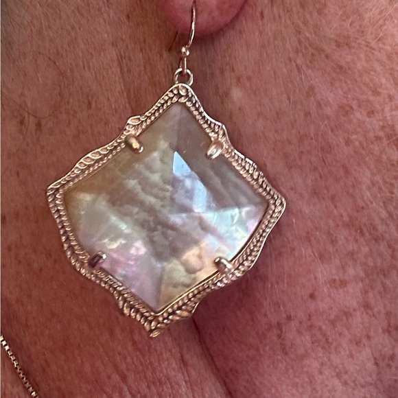 Kendra Scott earrings - Picture 2 of 3